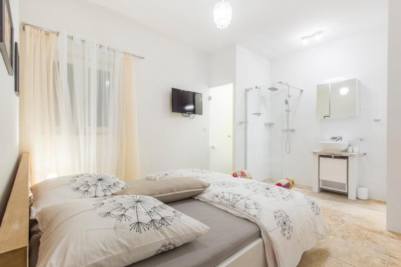 Dalmata Lounge Lägenhet Starigrad Paklenica Exteriör bild