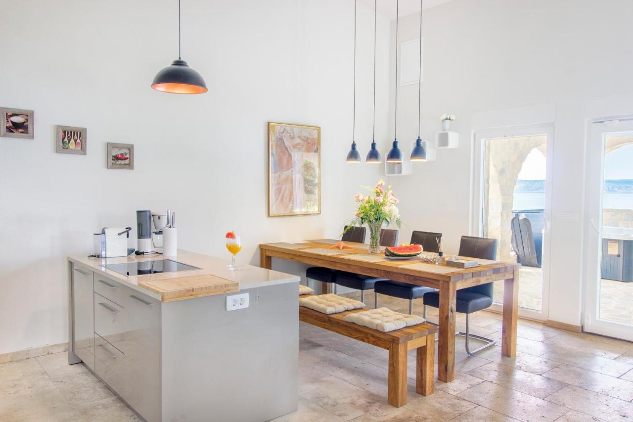 Dalmata Lounge Lägenhet Starigrad Paklenica Exteriör bild