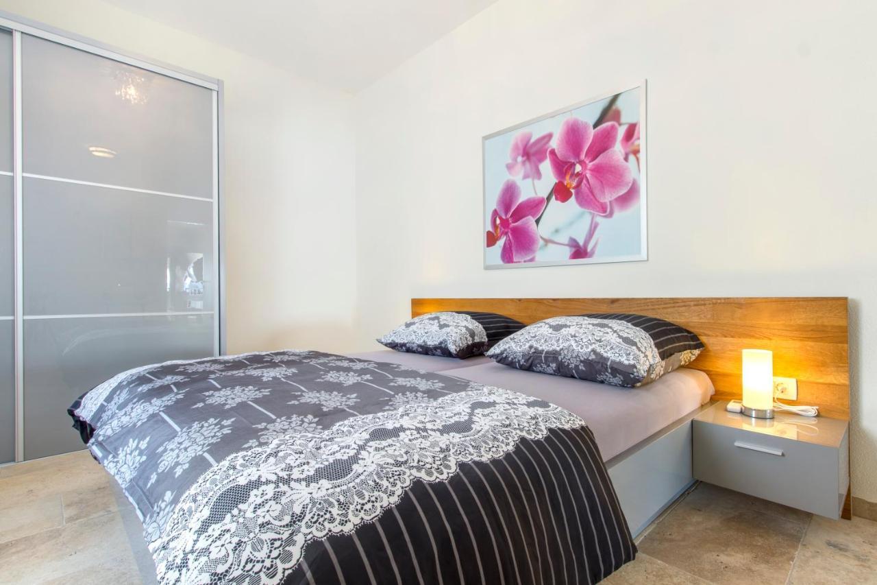 Dalmata Lounge Lägenhet Starigrad Paklenica Exteriör bild