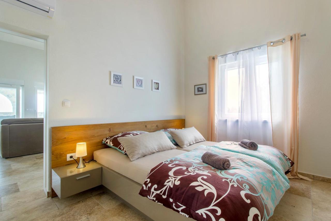 Dalmata Lounge Lägenhet Starigrad Paklenica Exteriör bild